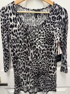 Cynthia Rowley Blouse Black & White Animal Leopard Print 3/4 Sleeve Scoop Neck